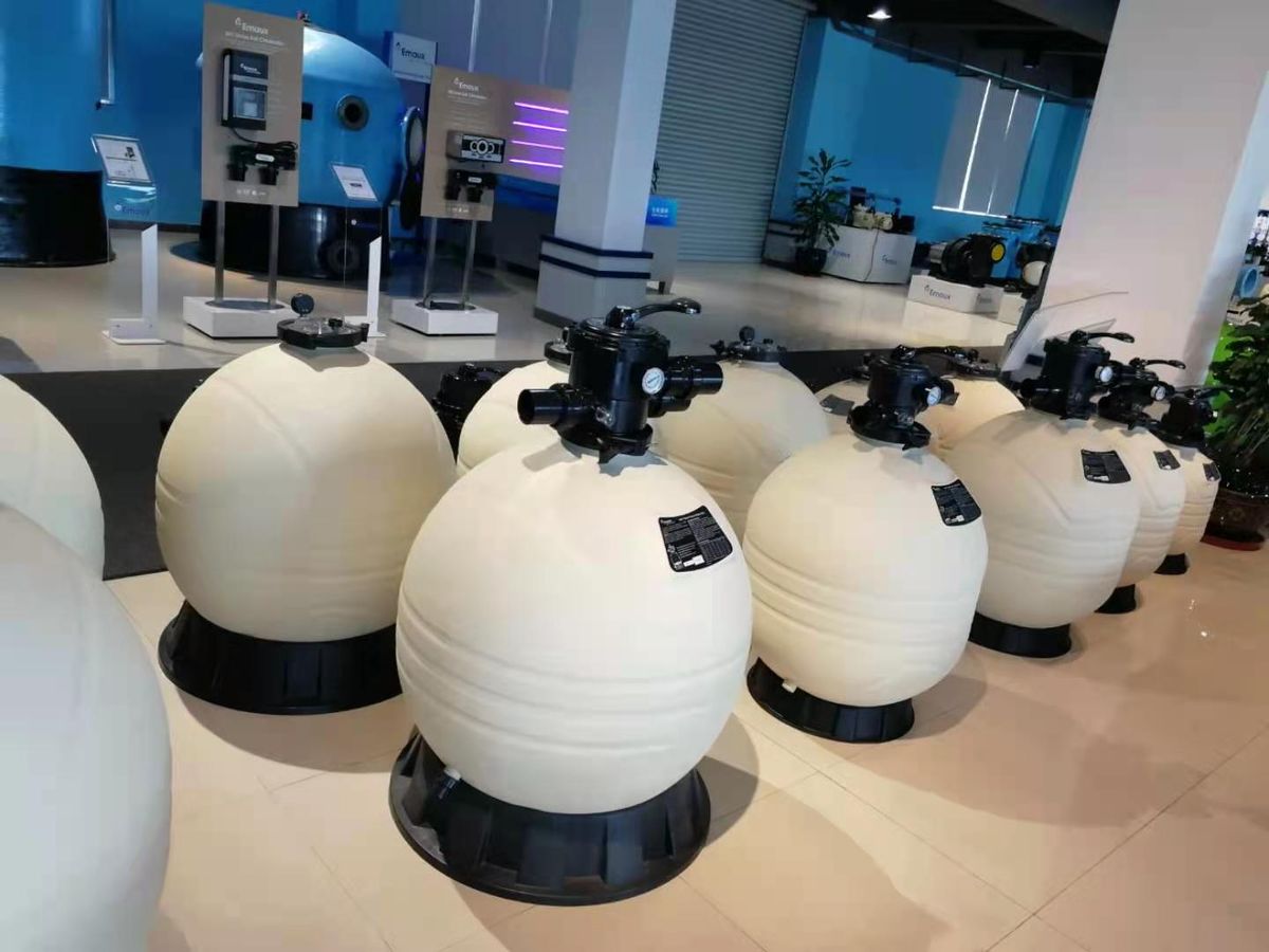 EQUIPAMIENTO TÉCNICO DE PISCINAS